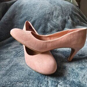 Dusty pink heels